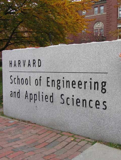 Trường Đại học Kỹ thuật và Khoa học Ứng dụng Harvard.